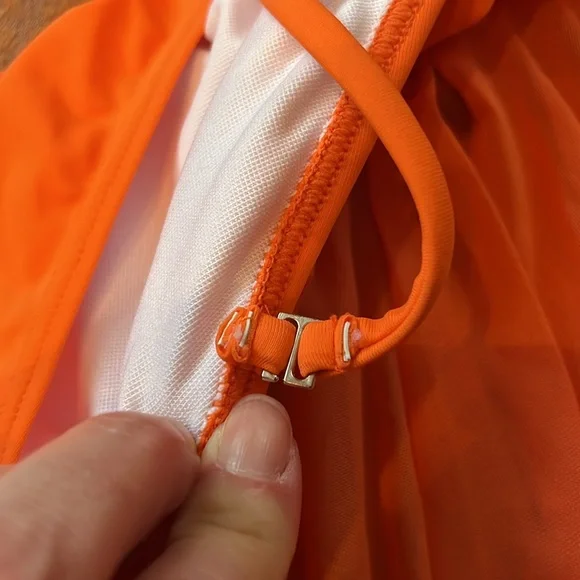 New Viilop two piece, beautiful orange swimsuit - Picture 3 of 16